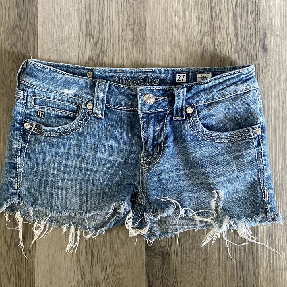 Miss Me Cutoff Shorts 27 - Picture 2 of 6